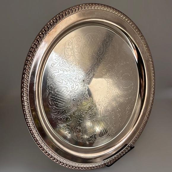15" Silverplate Serving Tray with Rope Style Border - Picture 2 of 5